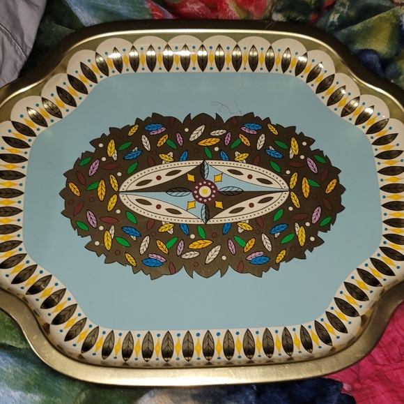 Set of 6 "236 Leaves" Baret Ware Co. Trays - Picture 5 of 7